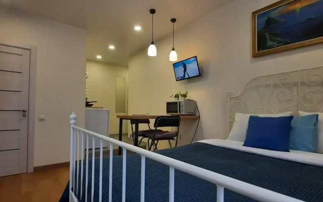 Апартаменты Студия  рядом с метро Золотая Нива