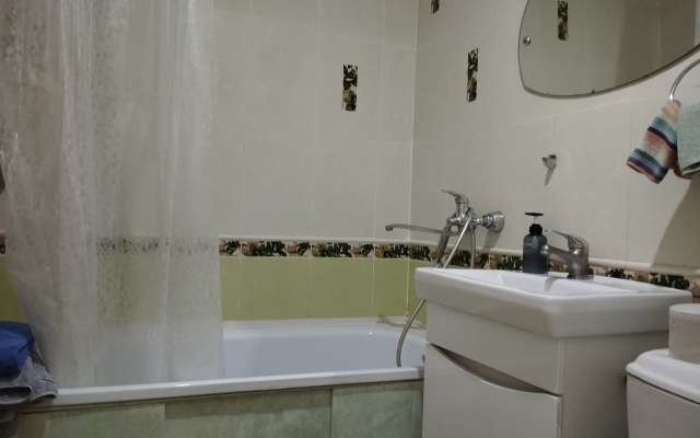 Dvukhkomnatnaya Vozle Tsentra Flat