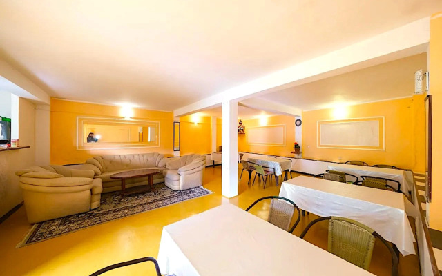 Rakhat Vardane Guest house