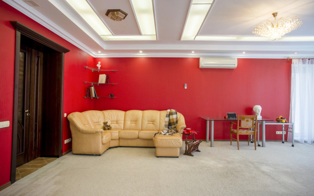 Квартира Большая у НОВАТа