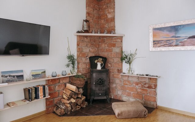 Гостевой Дом с Кипарисами в горах с видом на море