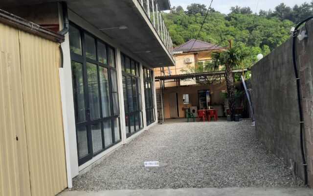 Solo Guest House