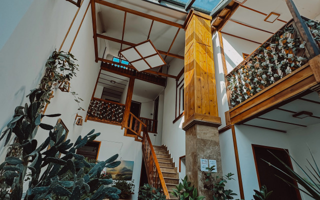 Old Yerevan Hotel