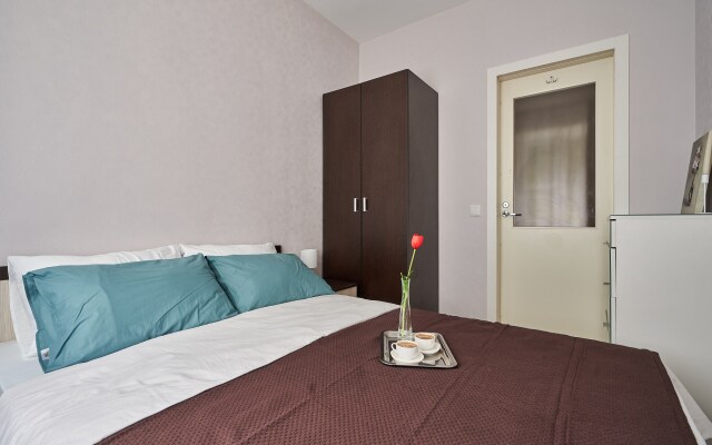 Kutuzovskiy prospekt 15 Apartments