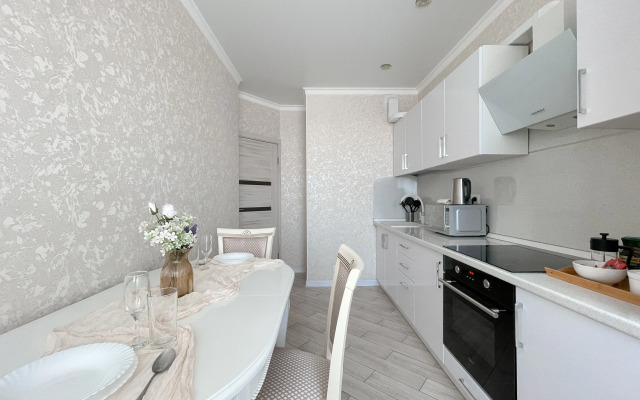 Green FOX s shikarnym vidom na reku Kutum Flat
