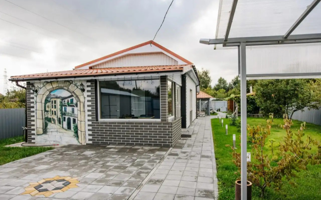 Dom u ozera s baney Private house