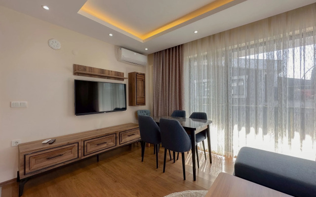 Апарт-отель Flower City Suits