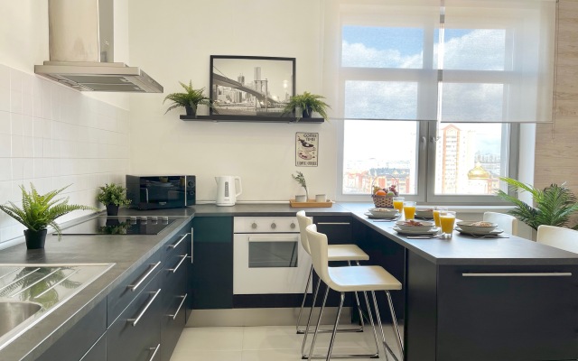 Svetlaya 3 Komnatnaya Kvartira v ZHK Bereg SUNVILLES Apartments