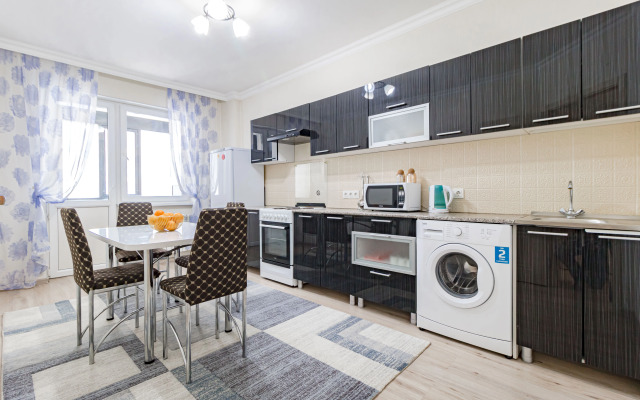 Uyutnye Ryadom S Khanshatyrom Apartments