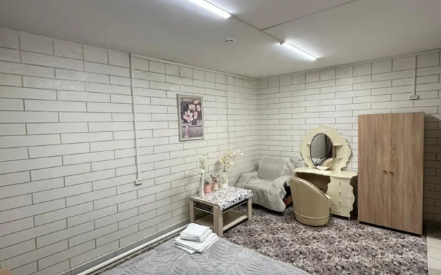 Отель Мустанг