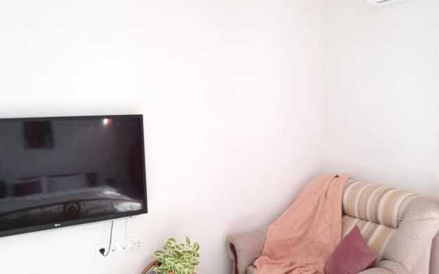 Студия Недалеко от Центра