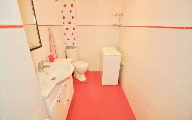Na Polikurovskoy Ulitse 1 Apartments