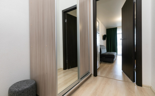 4-h mestnye apartamenty Etazhidejli UrFU
