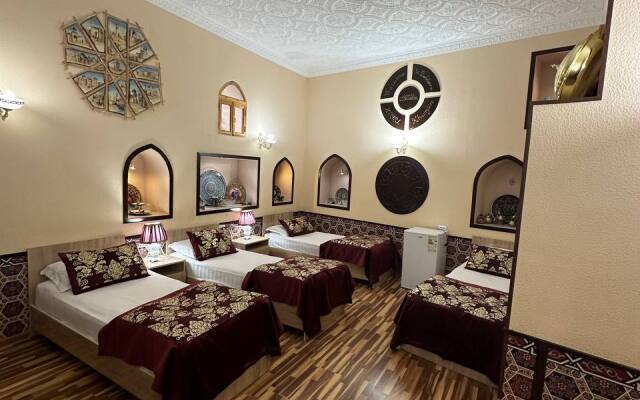Hotel Khurjin