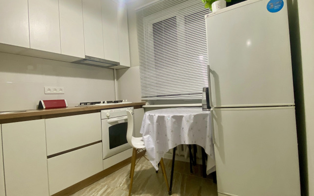 3-komnatnaya Na Kairbekova Flat