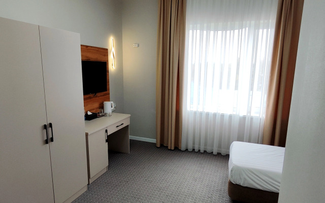 Cozy Hotel