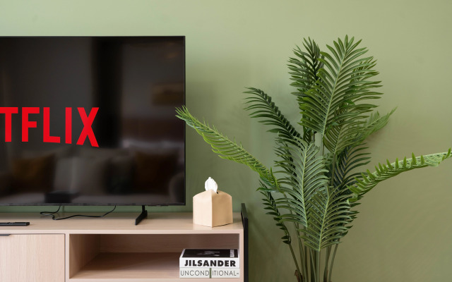 Апартаменты KeyRock Golf Gate | Stylish Retreat + Pool & Gym