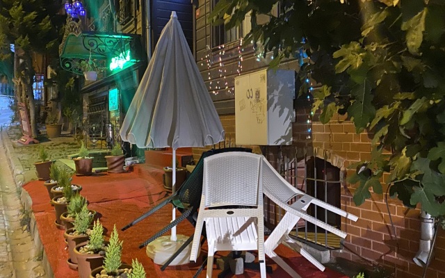 Nuray Hotel