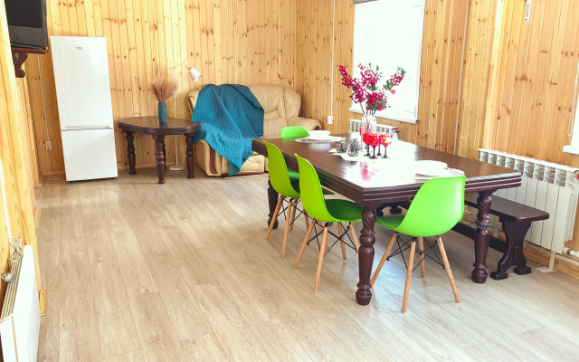 Частный дом Камчатский край Елизово улица Омская 37А