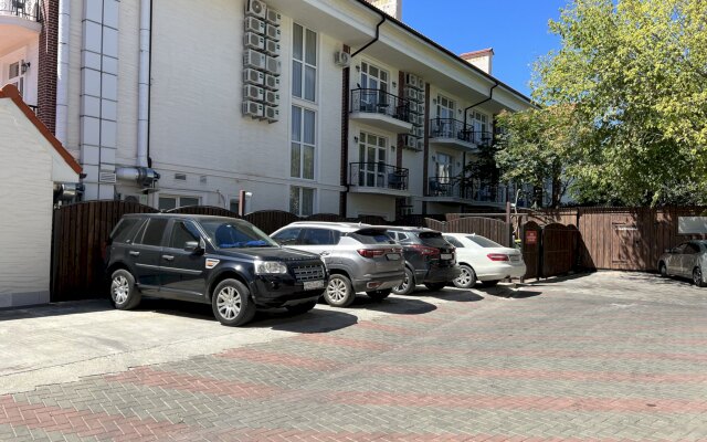 Апартаменты 412 Мира 3