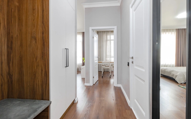 Apartments Svetlye V Tsentre Ryadom S Botanicheskim Sadom
