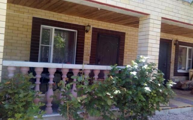 8 Sestyor Guest House