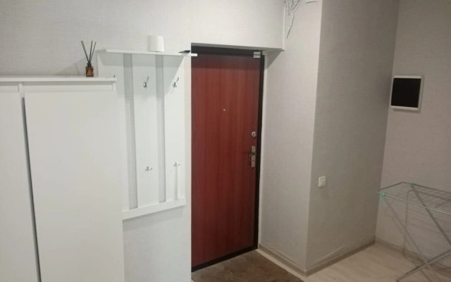 Na Ulitse Piskunova 148/8 Flat