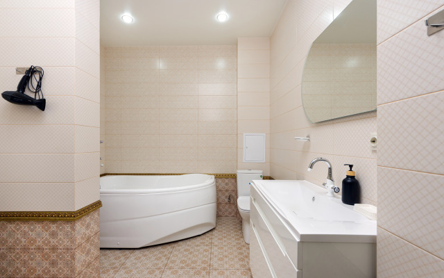 Sutkiru Ryadom S Viktoriey Flat