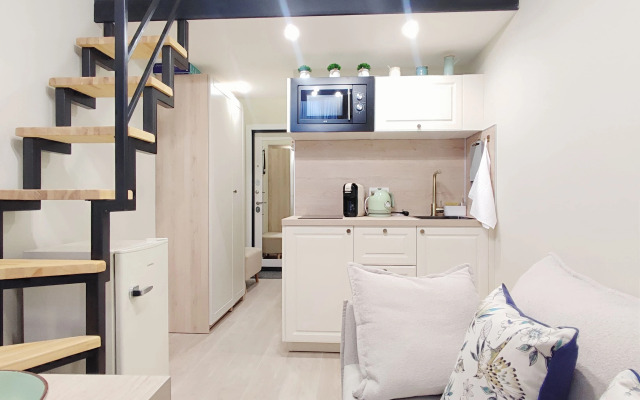 Квартира Трехместная студия с евроремонтом