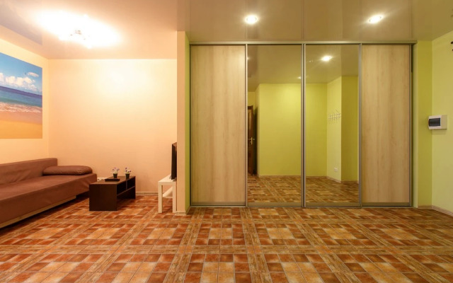 Квартира от компании Хоум Отель на ул. Луначарского 5