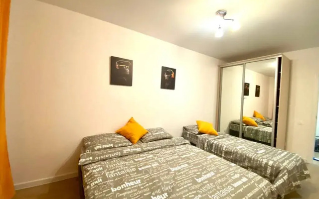 Pant House 7 Vatutinki Na Charoitovoy Apartment