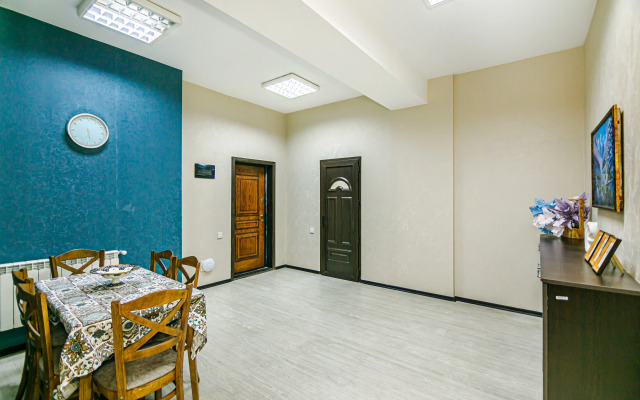 Palettes on Baku in Nizami Street Apartments
