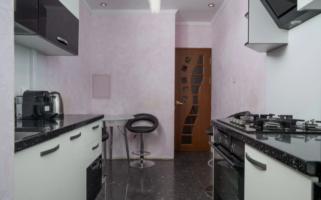 Na Krasnopolyanskoy Flat