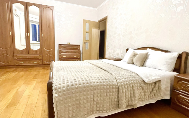 Квартира Двухкомнатная в центре с красивым видом на город