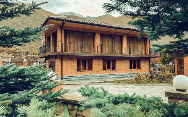 Vardisubani Villa