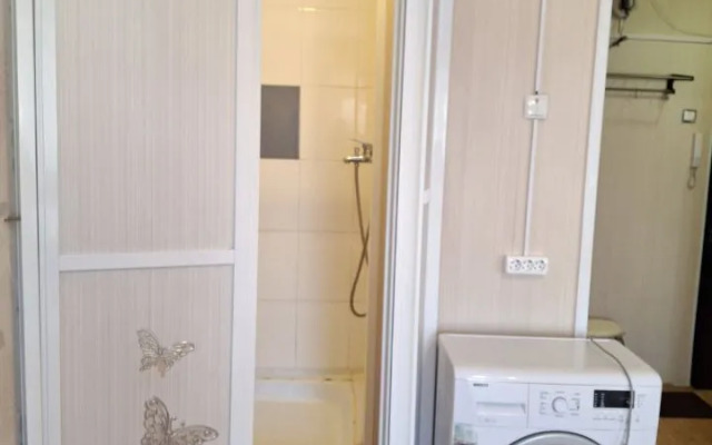 Na Ulitse Karla Marksa 108/1 Flat