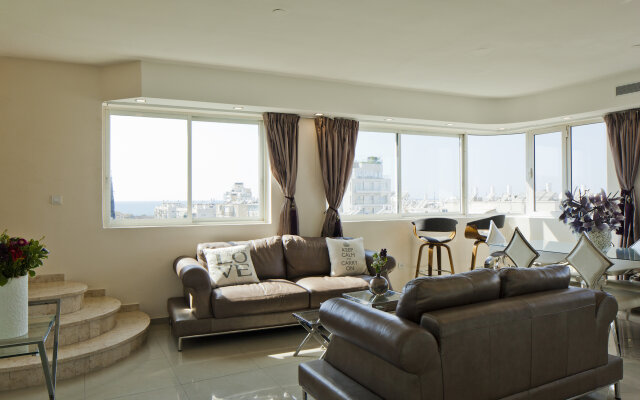 Апартаменты Penthouse with Panoramic View by FeelHome
