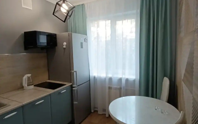 V Shelekhove 11 Flat