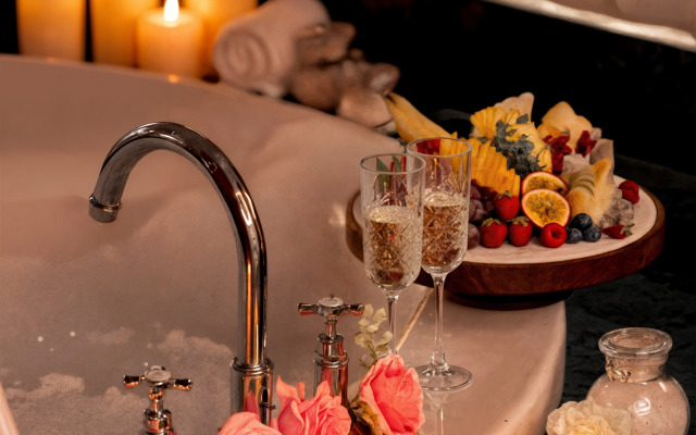 Merit Royal Gardens Hotel & Casino