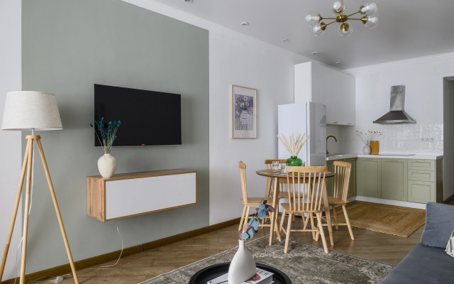 Arbat, Zolotoy Kvadrat, Istoricheskiy Tsentr Almaty Flat