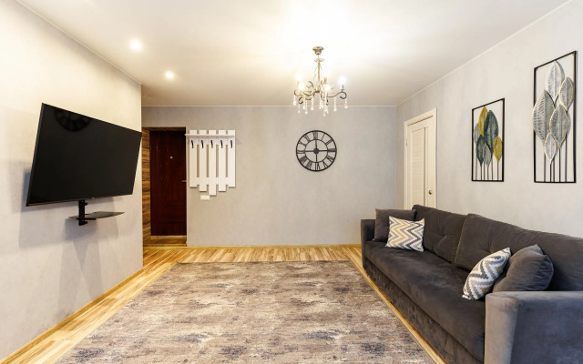 Квартира Двухкомнатная на Свободы 59