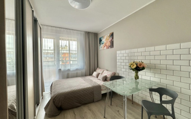 Studiya S Balkonom Layk Mily Dom Apartments