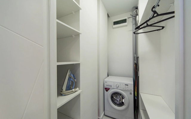 Квартира от компании Хоум Отель на проспекте Карла Маркса 4Б