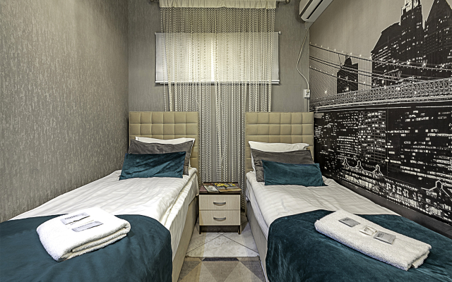 URoom Mini-Hotel