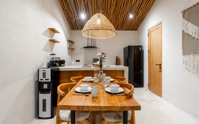 Hijau by EVDEkimi – Charming 2BR Escape with Pool, Outdoor Lounge, Lush Garden – Long Stay Extras Villa