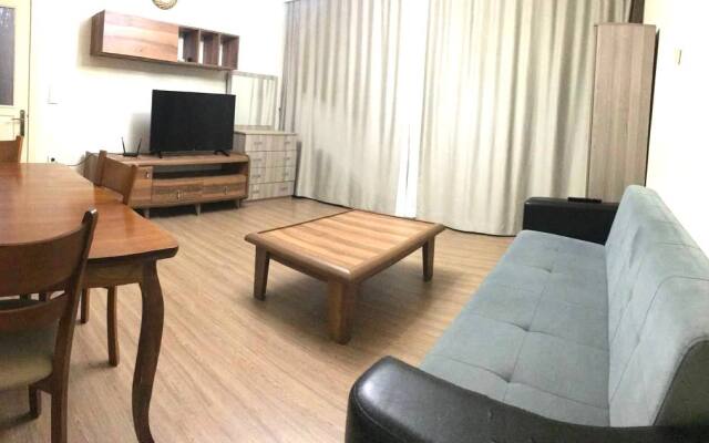 Uyutnaya kvartira u Mramornogo morya Flat