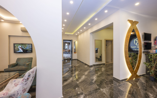 Legend Tulip Hotel