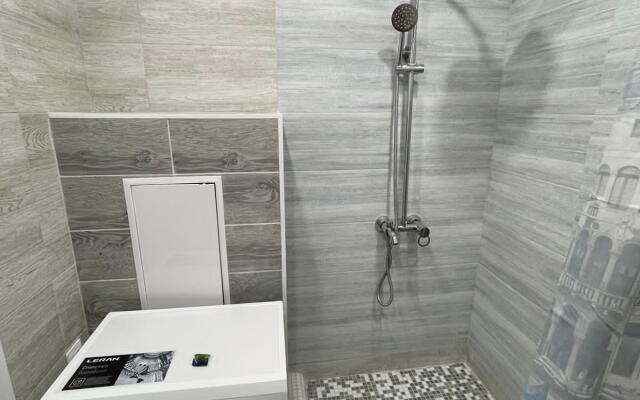 4 Sezona Flat