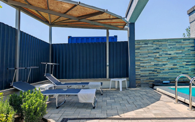 Dom s terrasoi na kryshe Golubaia Bukhta Persikovyi Sad 382 Holiday Home