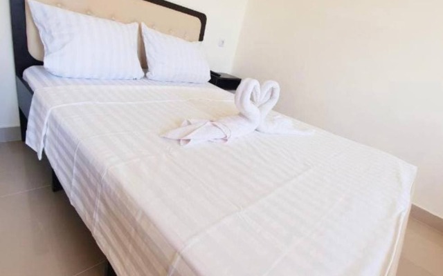 LooBeach Guest House